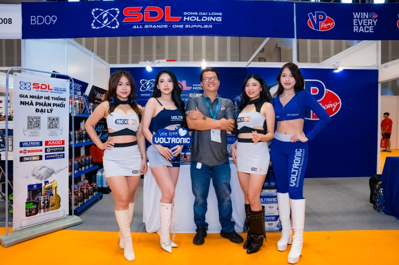 Rexoil “khuấy động” không gian ấn tượng tại triển lãm Automechanika 2025